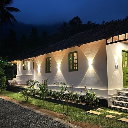 Calm Shack - 2 Bedroom-Boutique Farm Stay Муннар Экстерьер фото