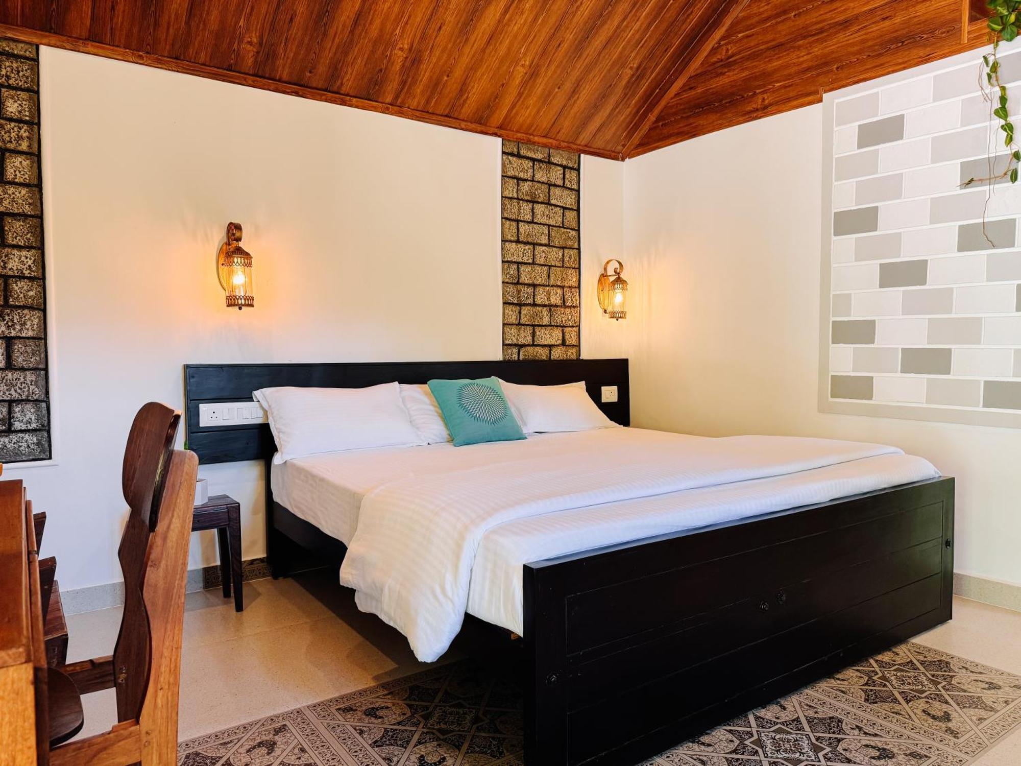 Calm Shack - 2 Bedroom-Boutique Farm Stay Муннар Экстерьер фото