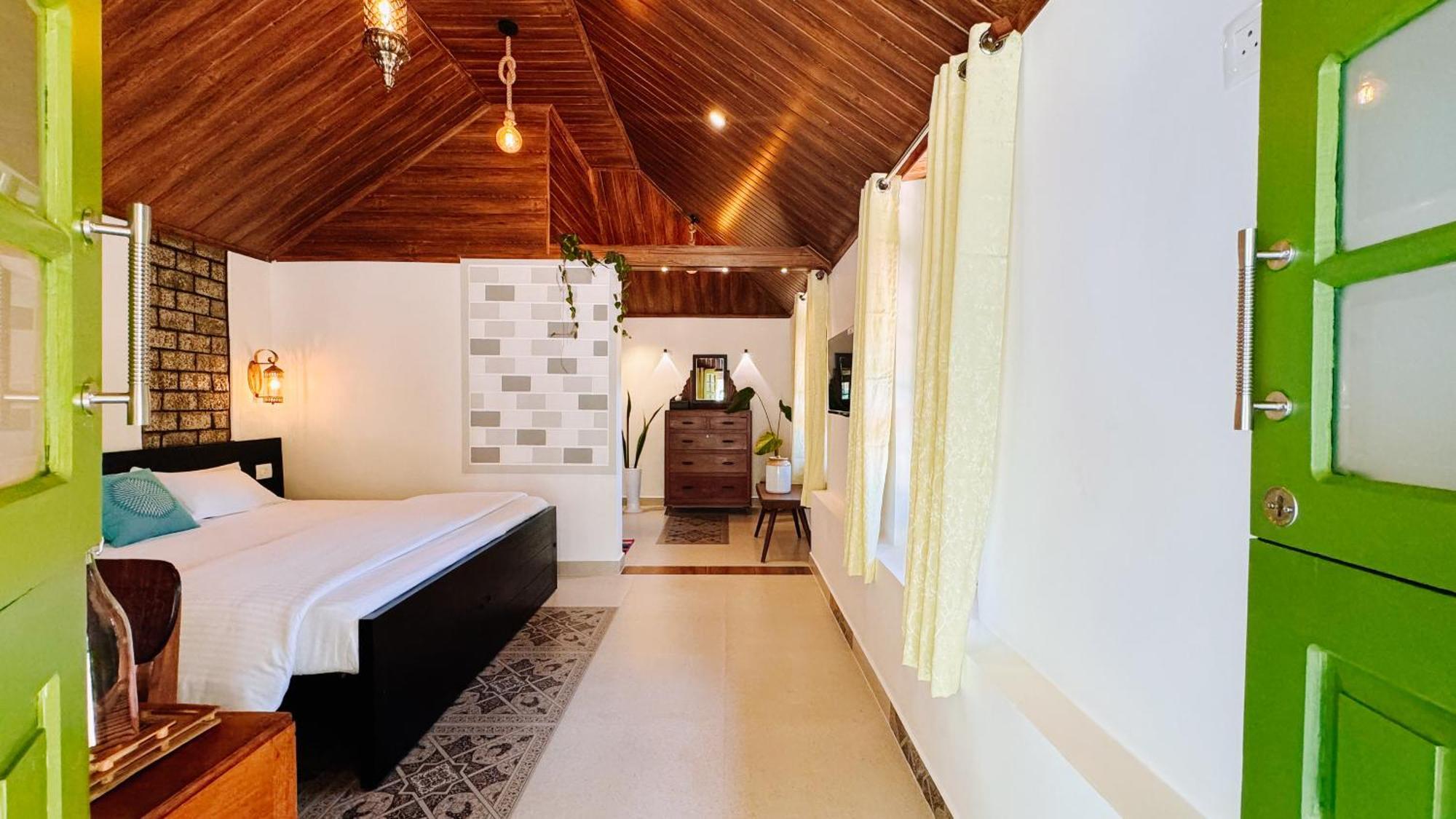 Calm Shack - 2 Bedroom-Boutique Farm Stay Муннар Экстерьер фото