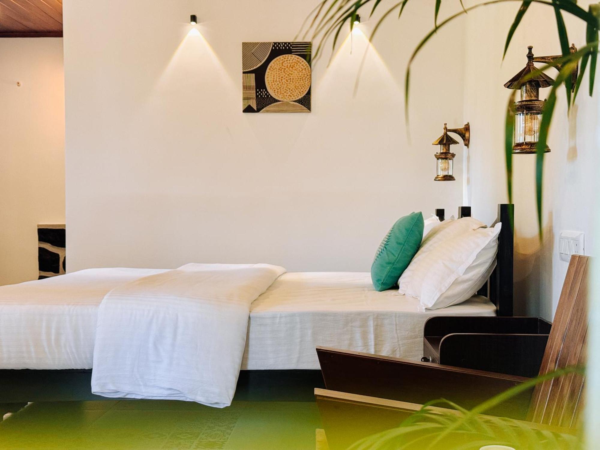 Calm Shack - 2 Bedroom-Boutique Farm Stay Муннар Экстерьер фото