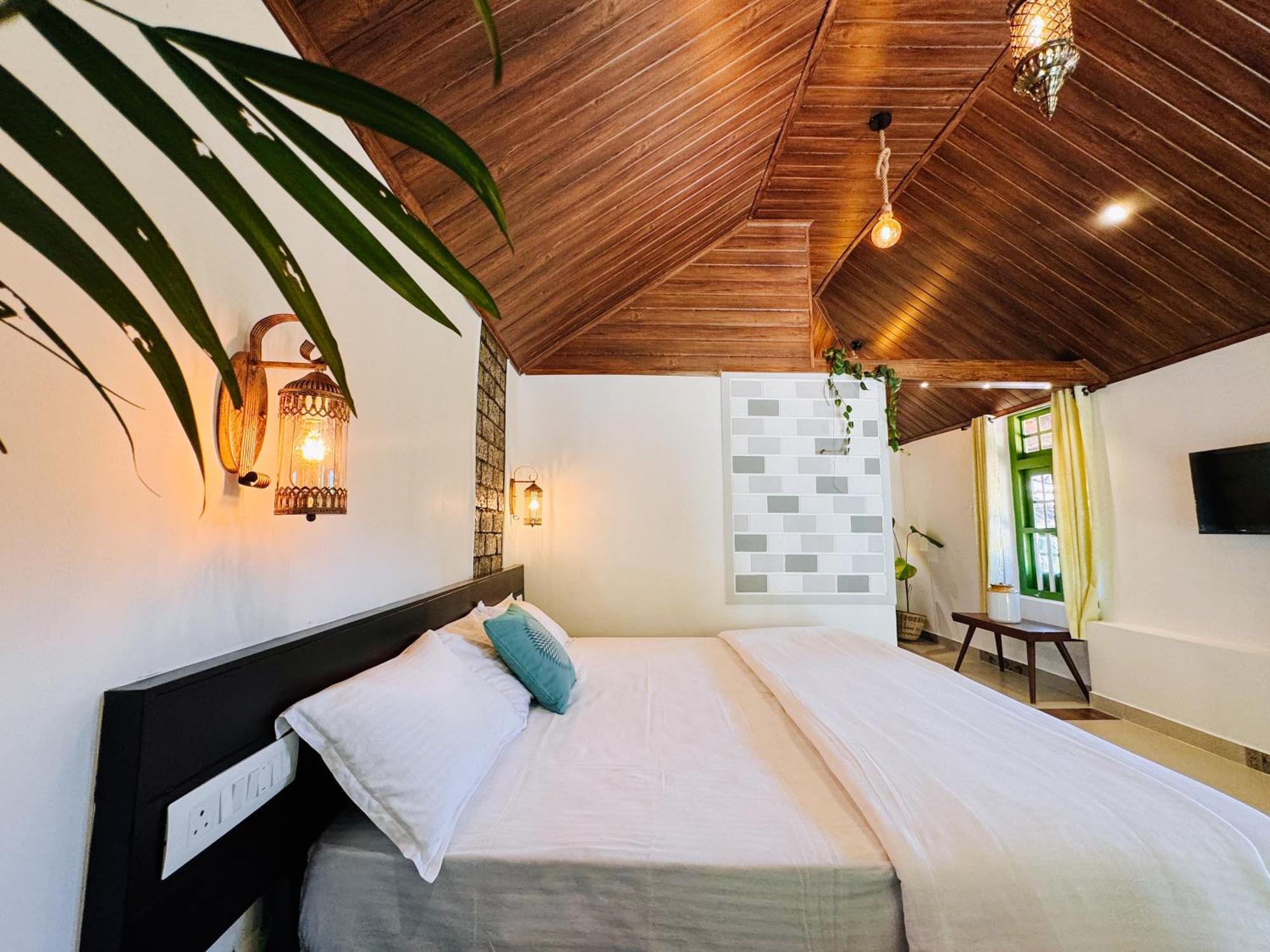Calm Shack - 2 Bedroom-Boutique Farm Stay Муннар Экстерьер фото