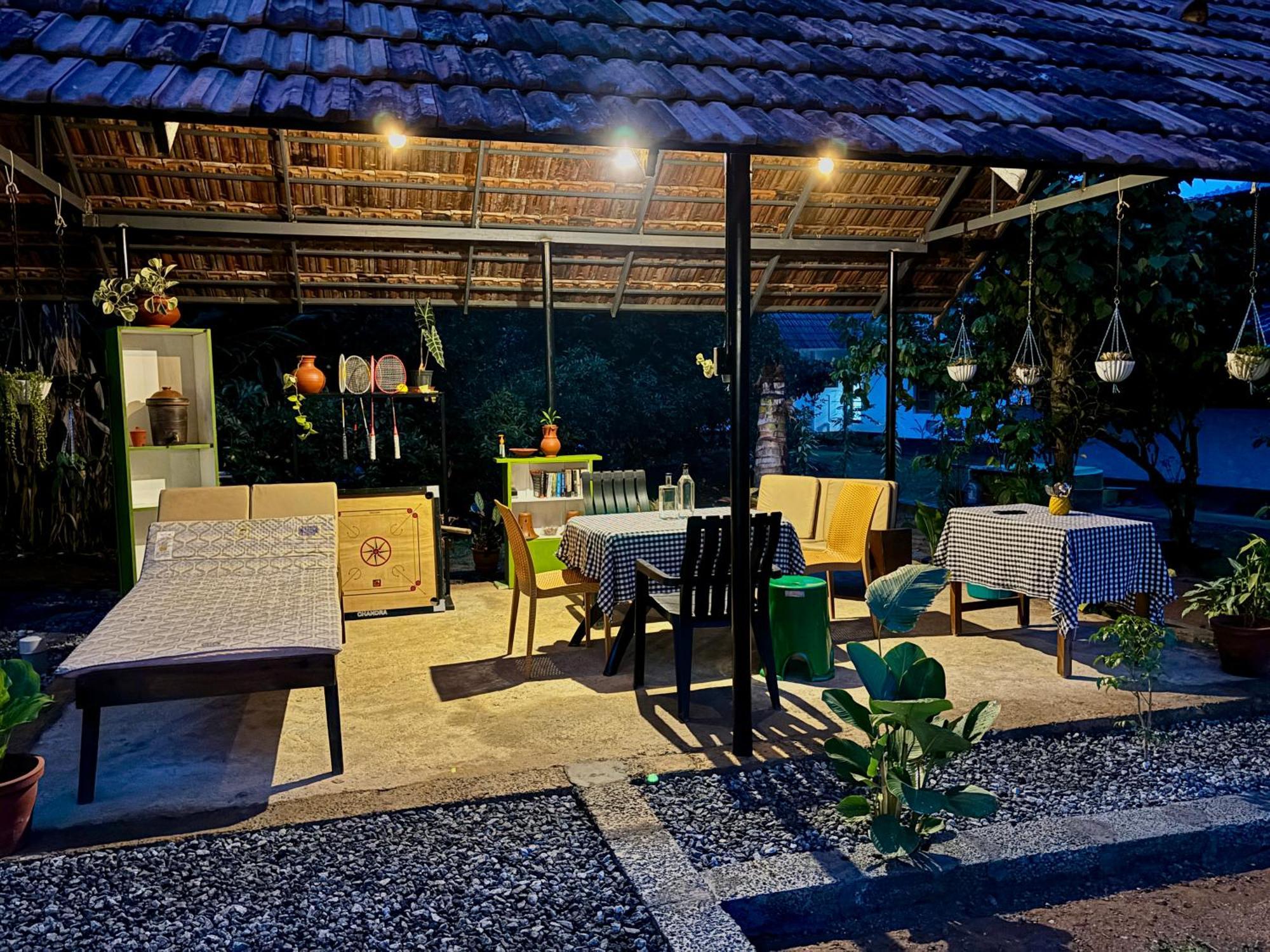 Calm Shack - 2 Bedroom-Boutique Farm Stay Муннар Экстерьер фото
