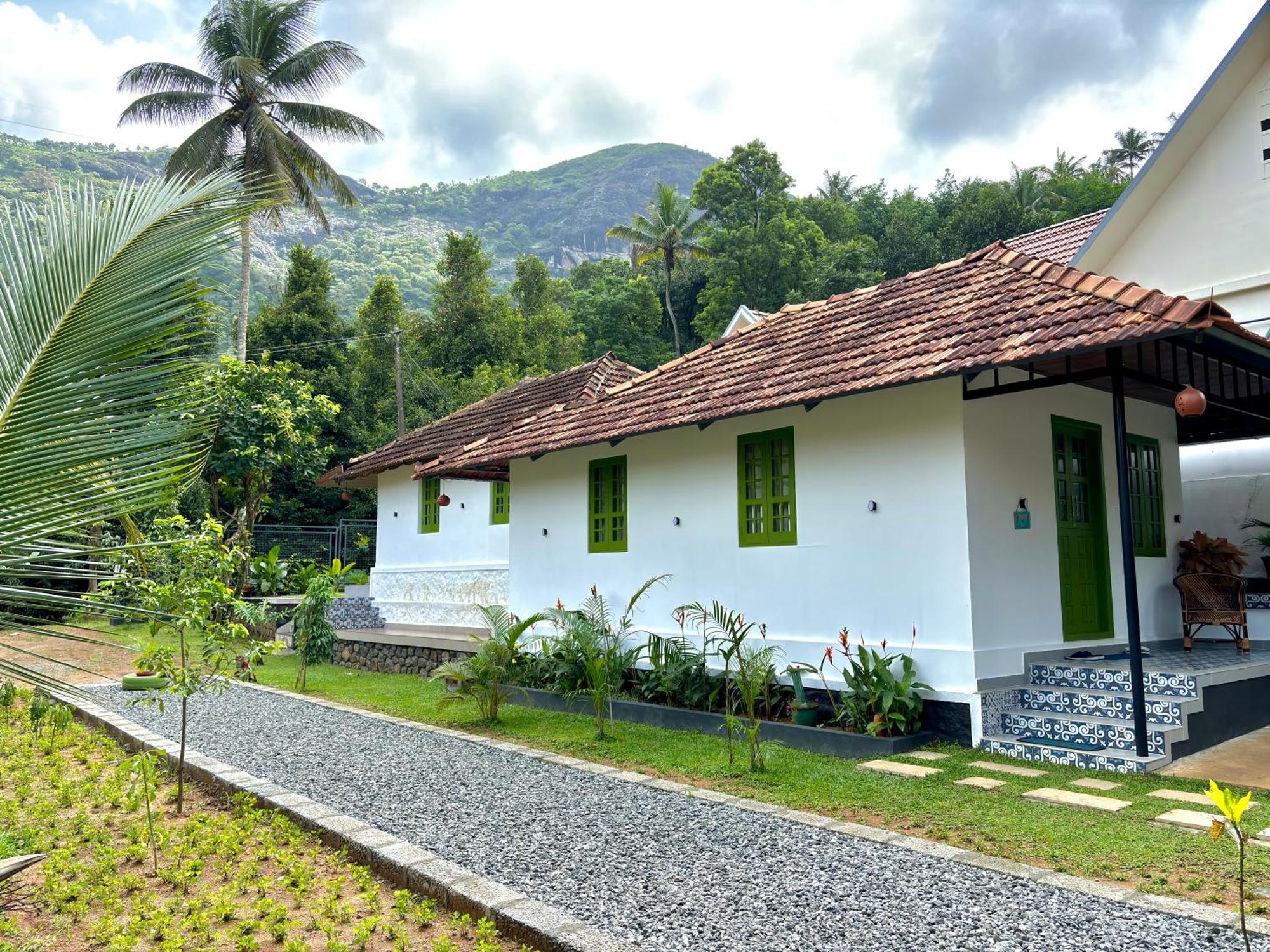 Calm Shack - 2 Bedroom-Boutique Farm Stay Муннар Экстерьер фото